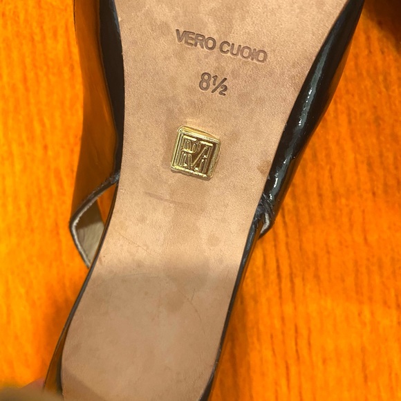 Pour La Victorie Black Patent Leather Sling Pumps - Picture 6 of 8